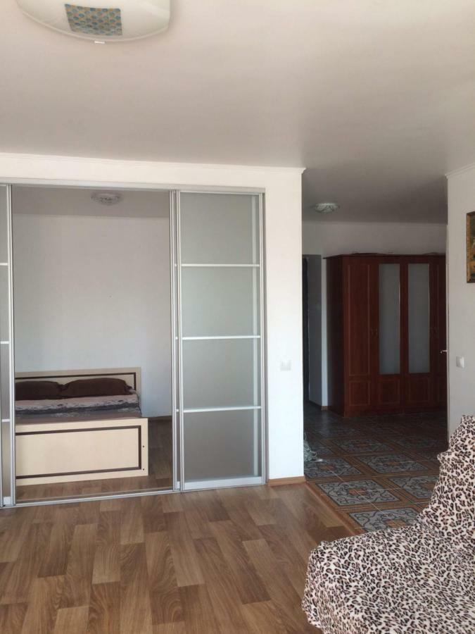 Studio Apartment In Center Полтава Экстерьер фото